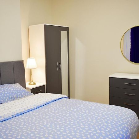Birmingham City Centre Room In Edgbaston Near Stadium, Free Parking Bagian luar foto